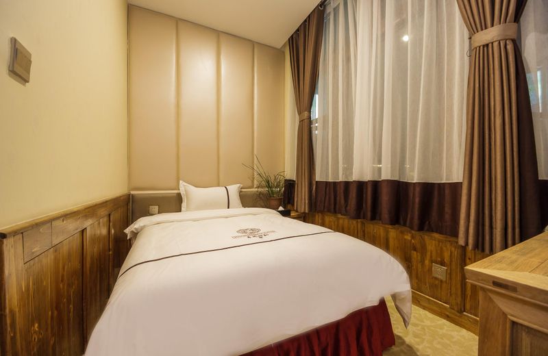 Qingcheng Elegant Hotel