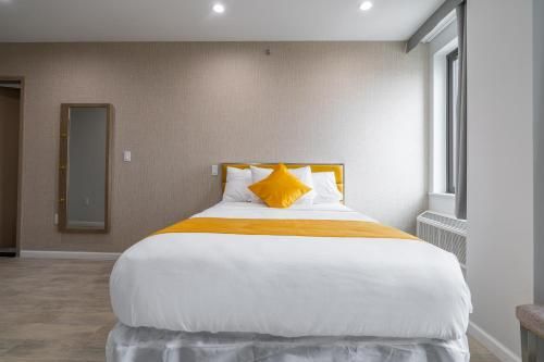 Hotel Ninety Five near Parkchester