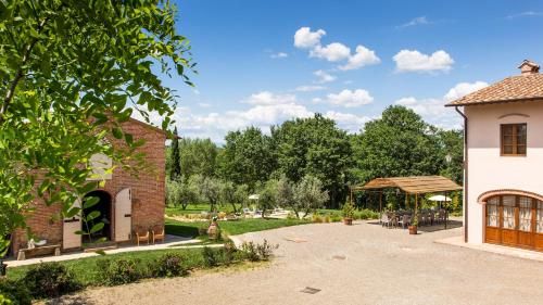 Outdoor Pictures 24