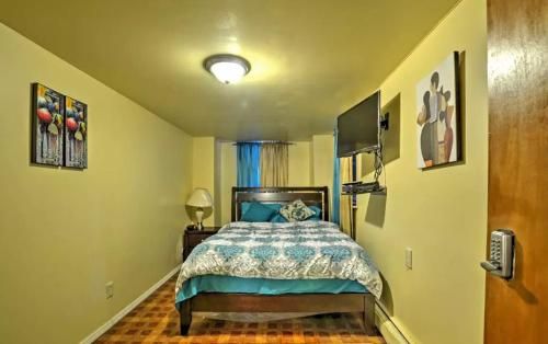 Two Bedroom Apartment - North East Bronx