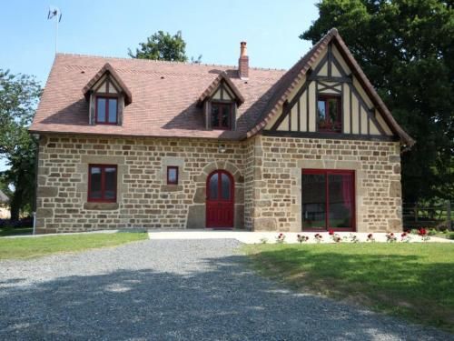 Gîte Juvigny-Val-d'Andaine, 5 pièces, 9 personnes - FR-1-497-115