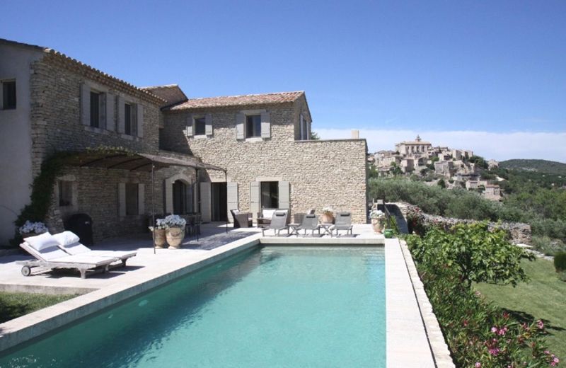 La Superbe - Luxury at your fingertips