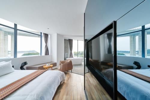 Aizhu Boutique Theme Hotel