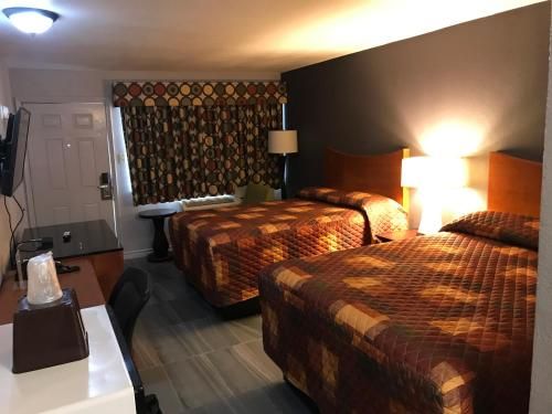 Budget Inn & Suites