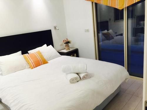 Regency Residence with Pool - Next the Beach