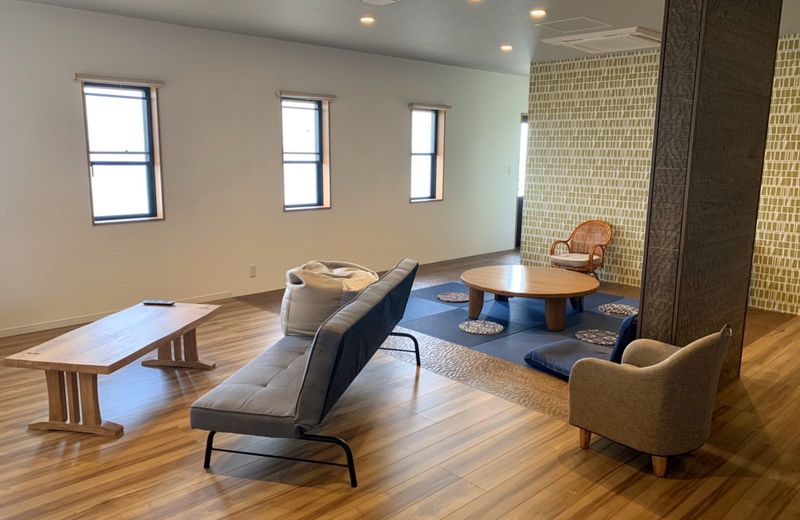 Awaji TT House Pacific Over Seas