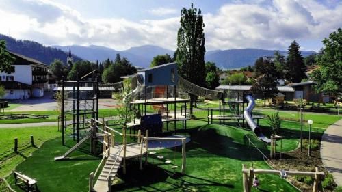 Outdoor Pictures 12