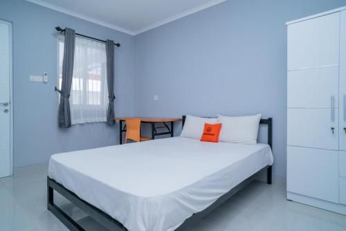 KoolKost Syariah near Lippo Mall Kemang - Minimum Stay 6 Nights