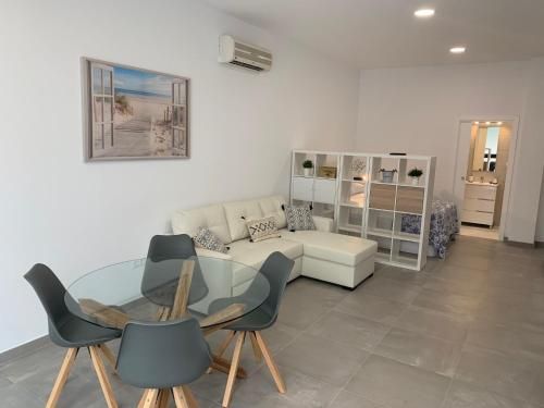 New Stunning Design Flat in the City Center