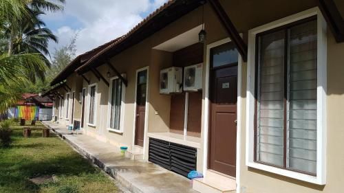 SPOT ON 90012 Cerana Villa Resort & Medan Ikan Bakar