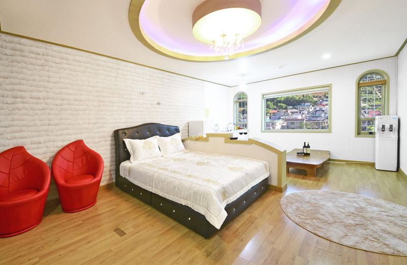 Tongyoung Macaio Pension