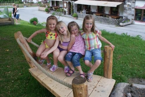 Outdoor Pictures 13