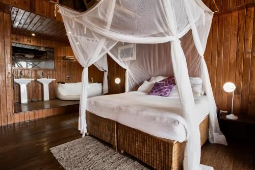 Catembe Gallery Hotel