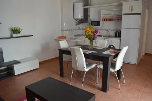 Ground floor apt, private patio, South facing, direct access to the beach