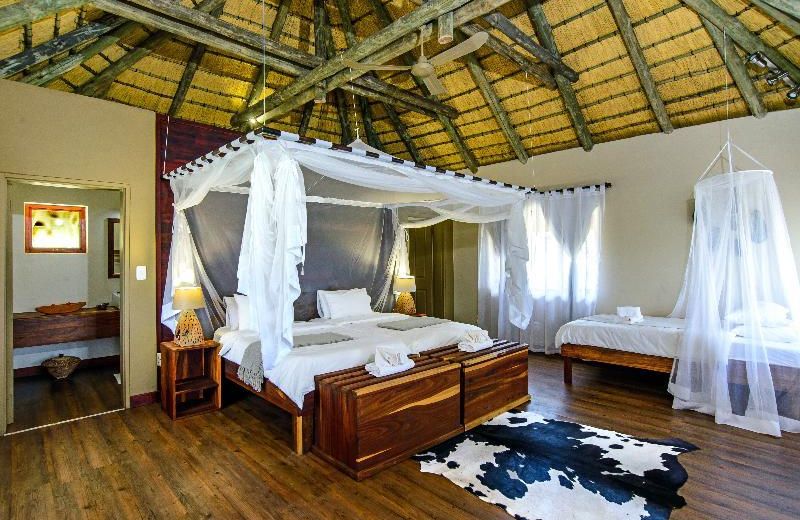 Hakusembe River Lodge