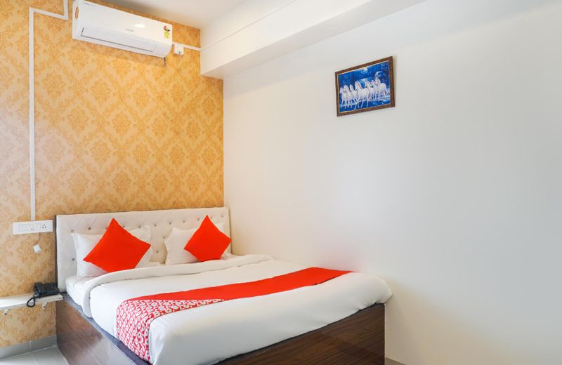 OYO 46725 Nitya Executive
