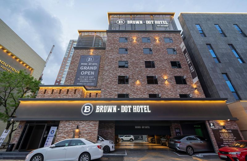 Browndot Wolgot Hotel