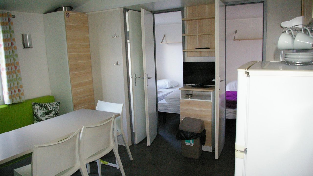 Comfortable mobile homes in the area of Dugny in the Loire Valley