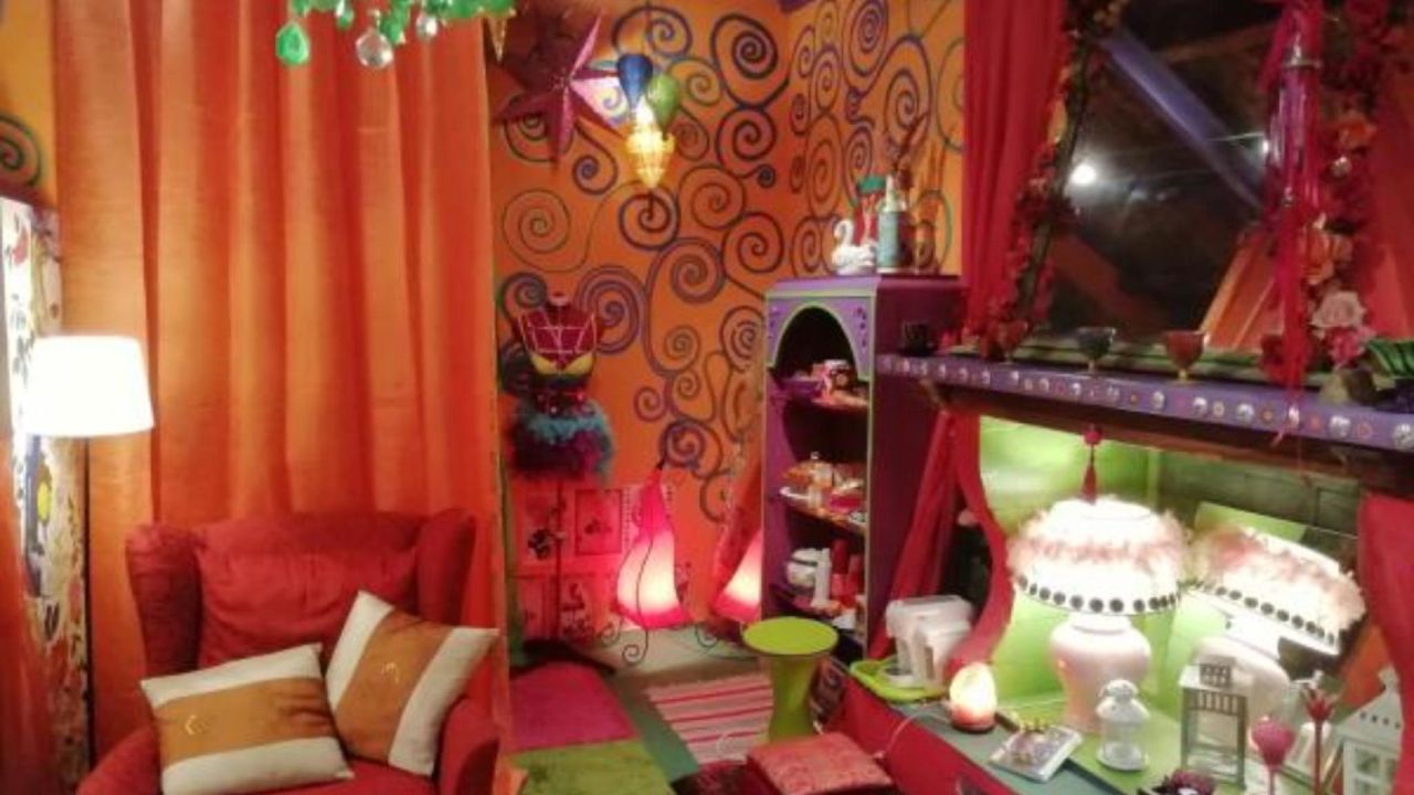Calcata Artists Room