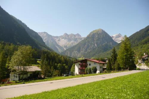 Outdoor Pictures 1