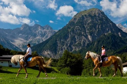 Outdoor Pictures 24