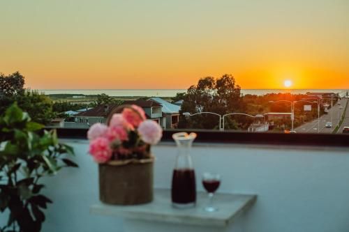 Outdoor Pictures 24