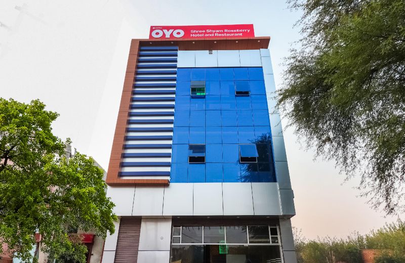 OYO Preferred 62764 Shree Shyam Roseberry Hotel And Restaurant