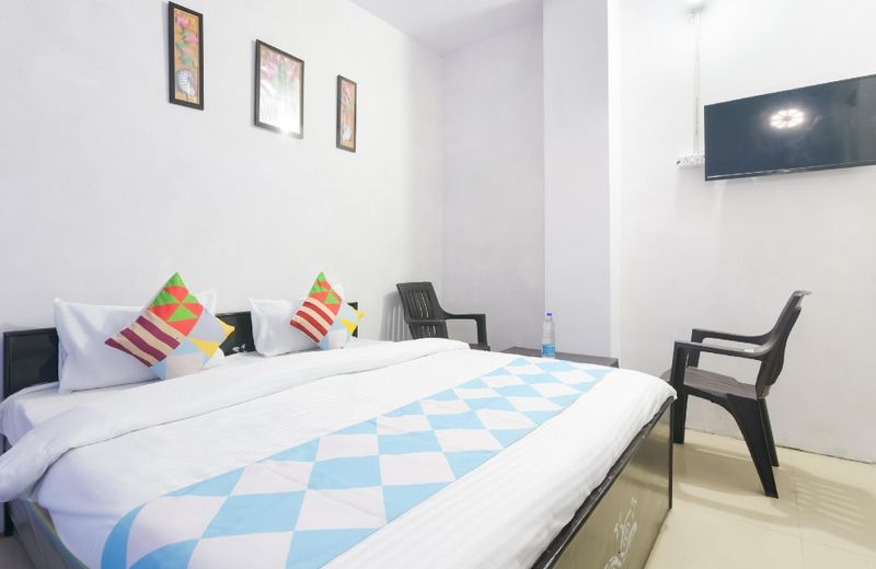 OYO 78345 Seven Star Home Stays