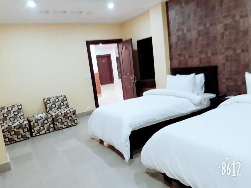 Hotel Crown Inn
