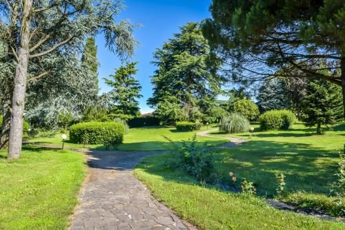 Outdoor Pictures 21