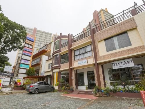 OYO 759 El Ronaldo Suites