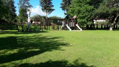 Outdoor Pictures 12