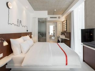 Hotel Image 1