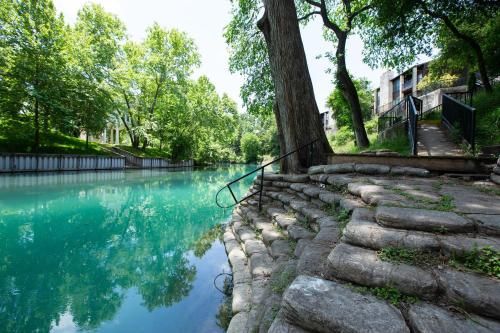 Outdoor Pictures 1