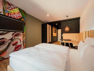 Hotel Image 2
