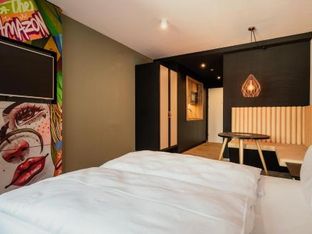 Hotel Image 1