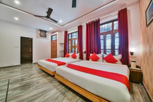 OYO 40796 Banjara Luxury Stay