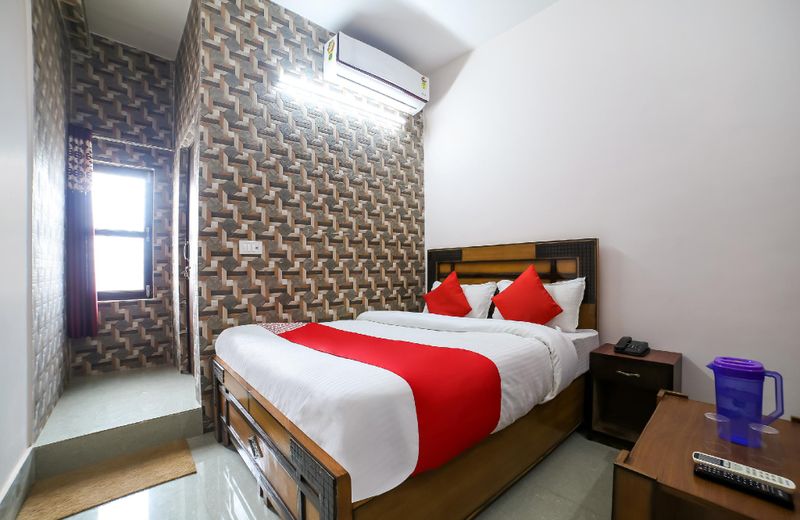 OYO 37914 Hotel Kalindi