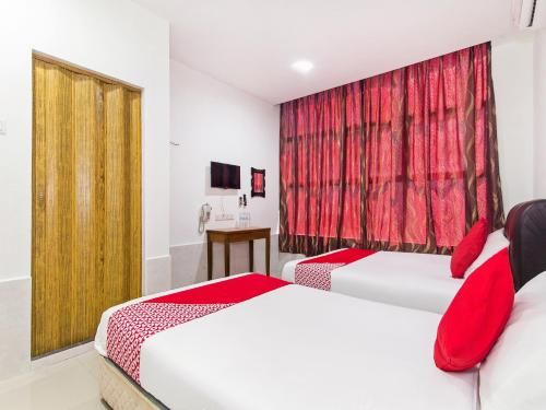 OYO 414 Adiff Palace Hotel