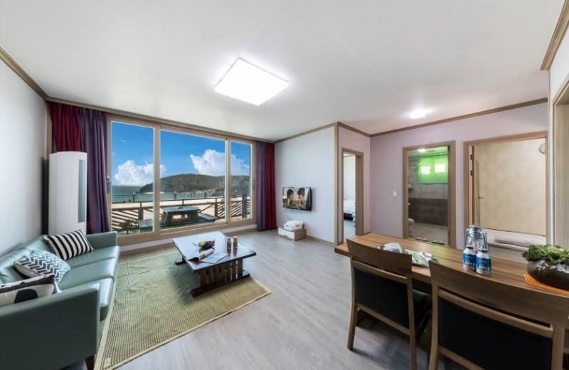 Yeosu Ailia Pension