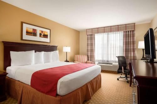 Country Inn & Suites by Radisson, Washington at Meadowlands, PA