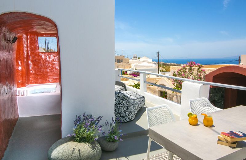 Executive Villa with Private outdoor Plunge-pool, Sea Sunset View 4 guests