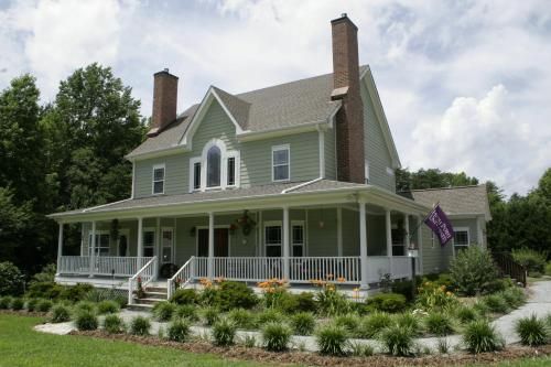 SEVEN OAKS BED AND BREAKFAST
