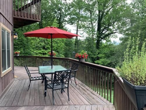 Rock Bridge Villa