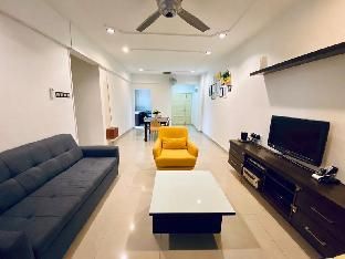 YoLodge Bukit Jalil (Jalil Damai 1) Stay 4+2