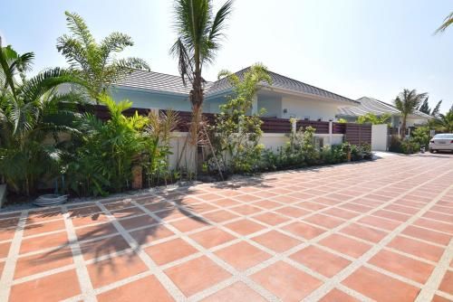 Outdoor Pictures 1