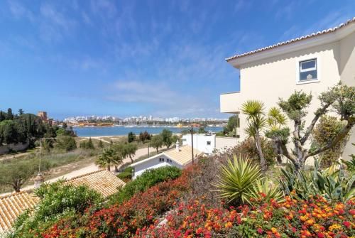 Luxury Townhouse n10 - Front-line Sea views