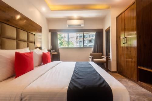 Capital O 43946 Hotel Tirumala