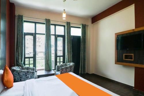 FabHotel The Castle