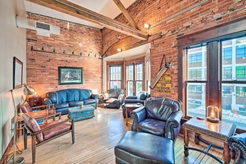 Fort Howard Lodge, Modern Escape in Green Bay
